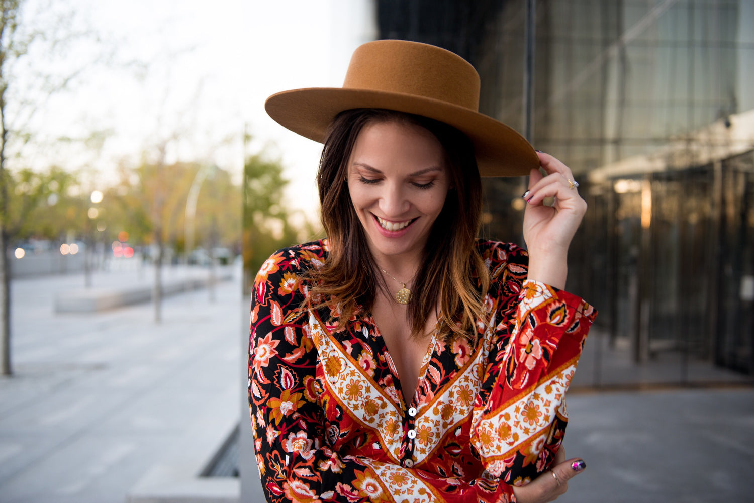 Light brown Dahlia hat