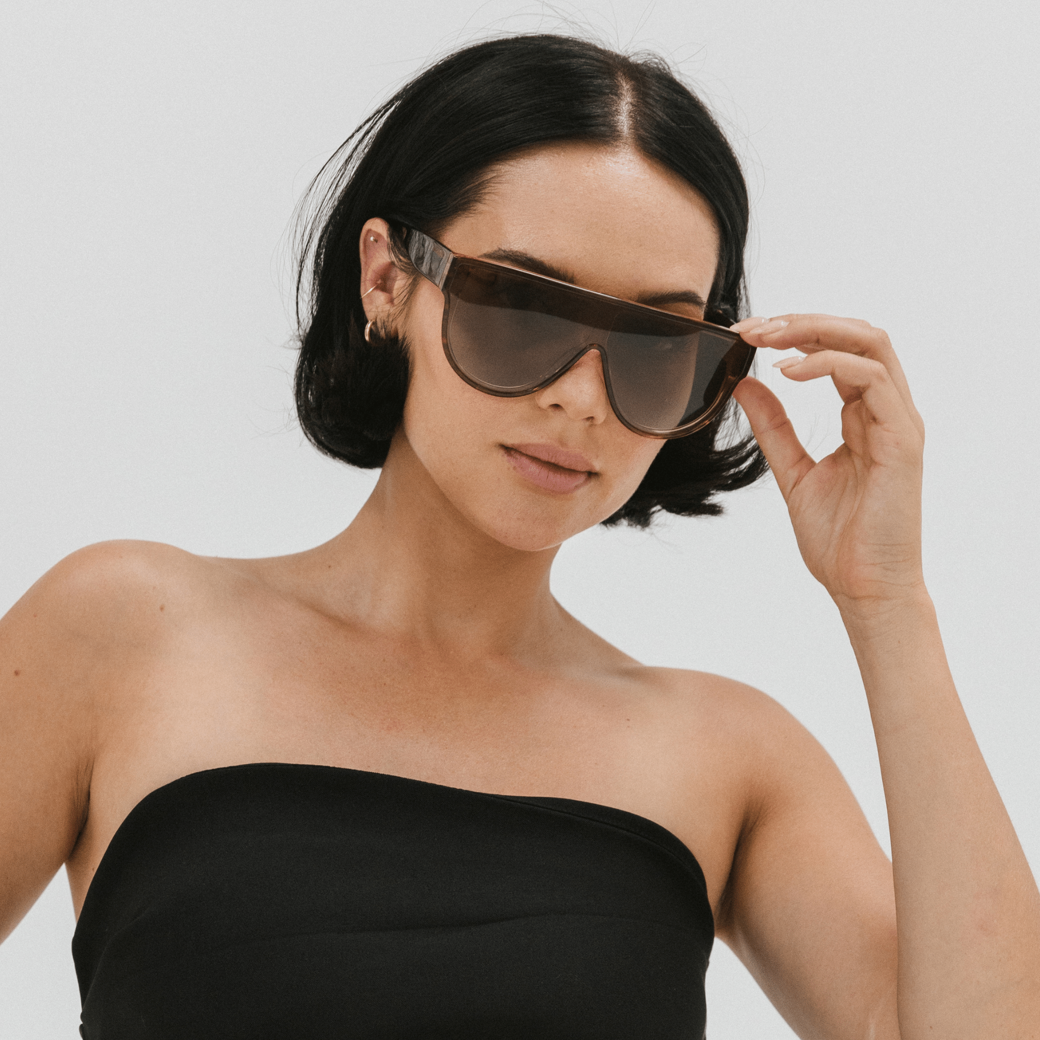 Gigi Pip sunglasses for women - Britt Shield Sunglasses - shield style women's sunglasses with an acetate frame + polarized lenses [amber]