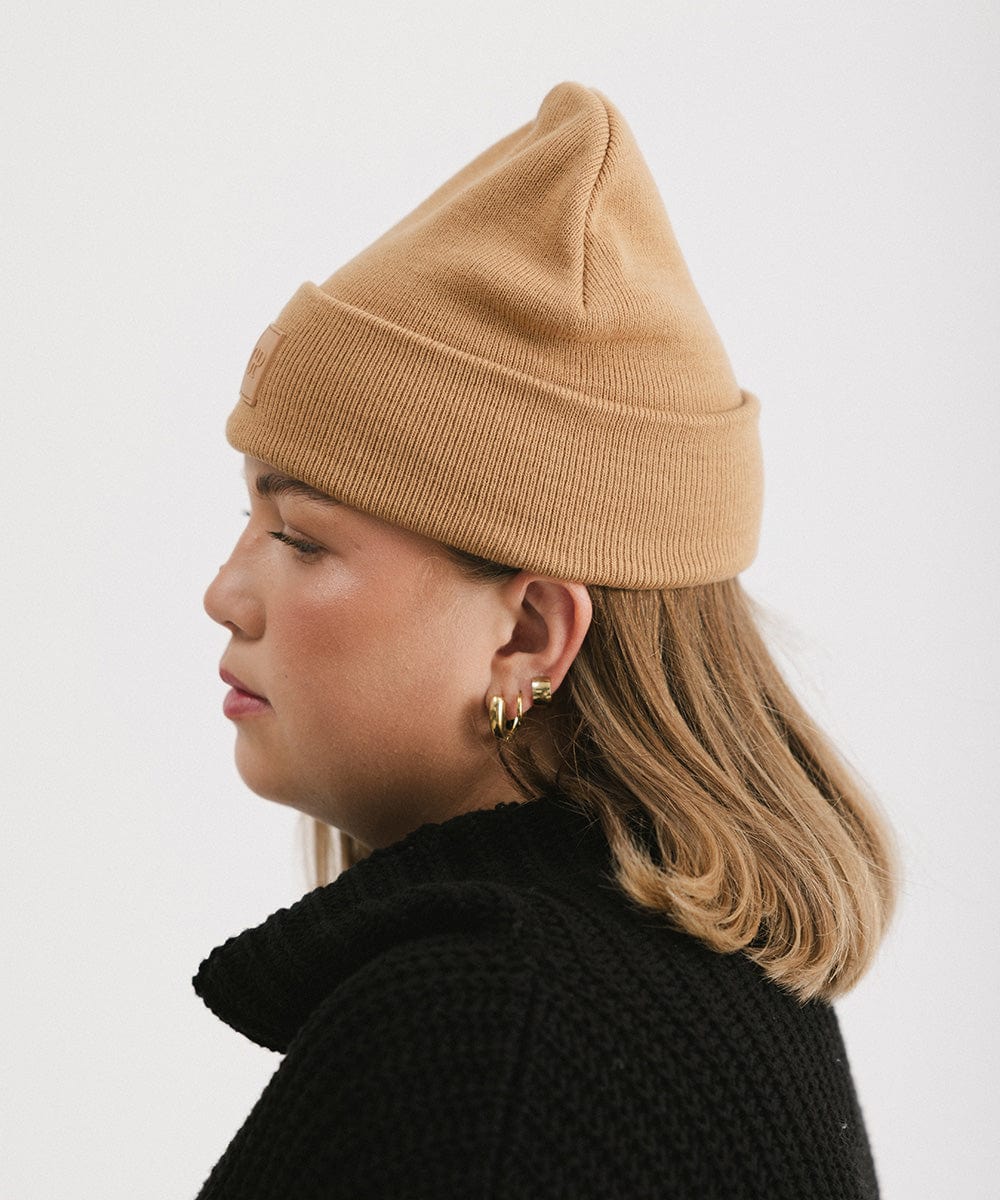 GP Knit Beanie for Women - Gigi Pip Beanies - Oversized chunky knit beanie for women [latte]