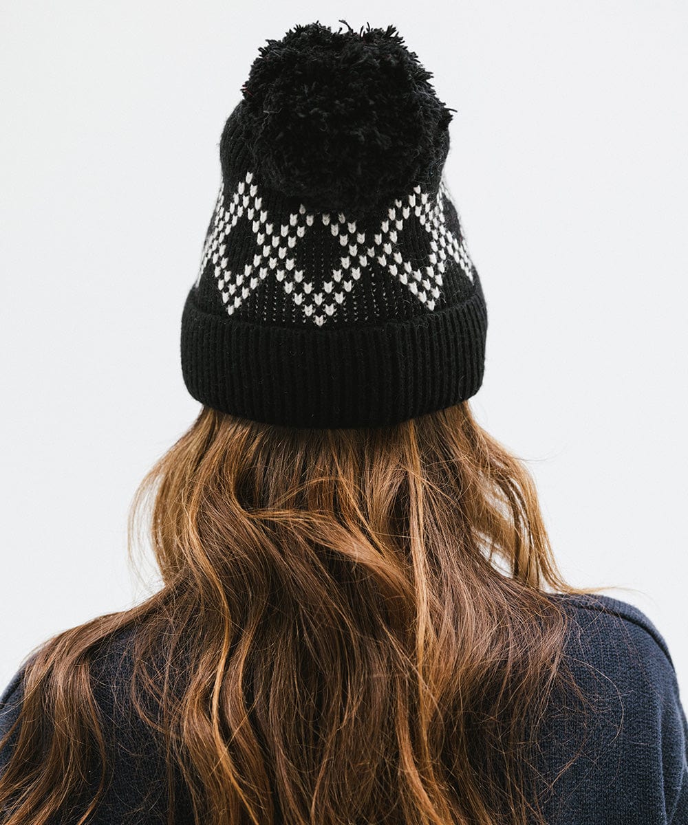 GIgi Pip beanies for women - Elio Pom Beanie - a retro inspired classic knit pom beanie featuring a retro diamond pattern [black]