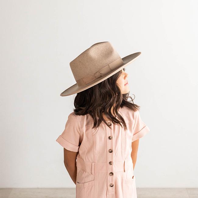 Gigi Pip felt hats for kids - Monroe Kids Rancher - fedora teardrop crown with stiff, upturned brim adorned with a tonal grosgrain band on the crown and brim [oatmeal]