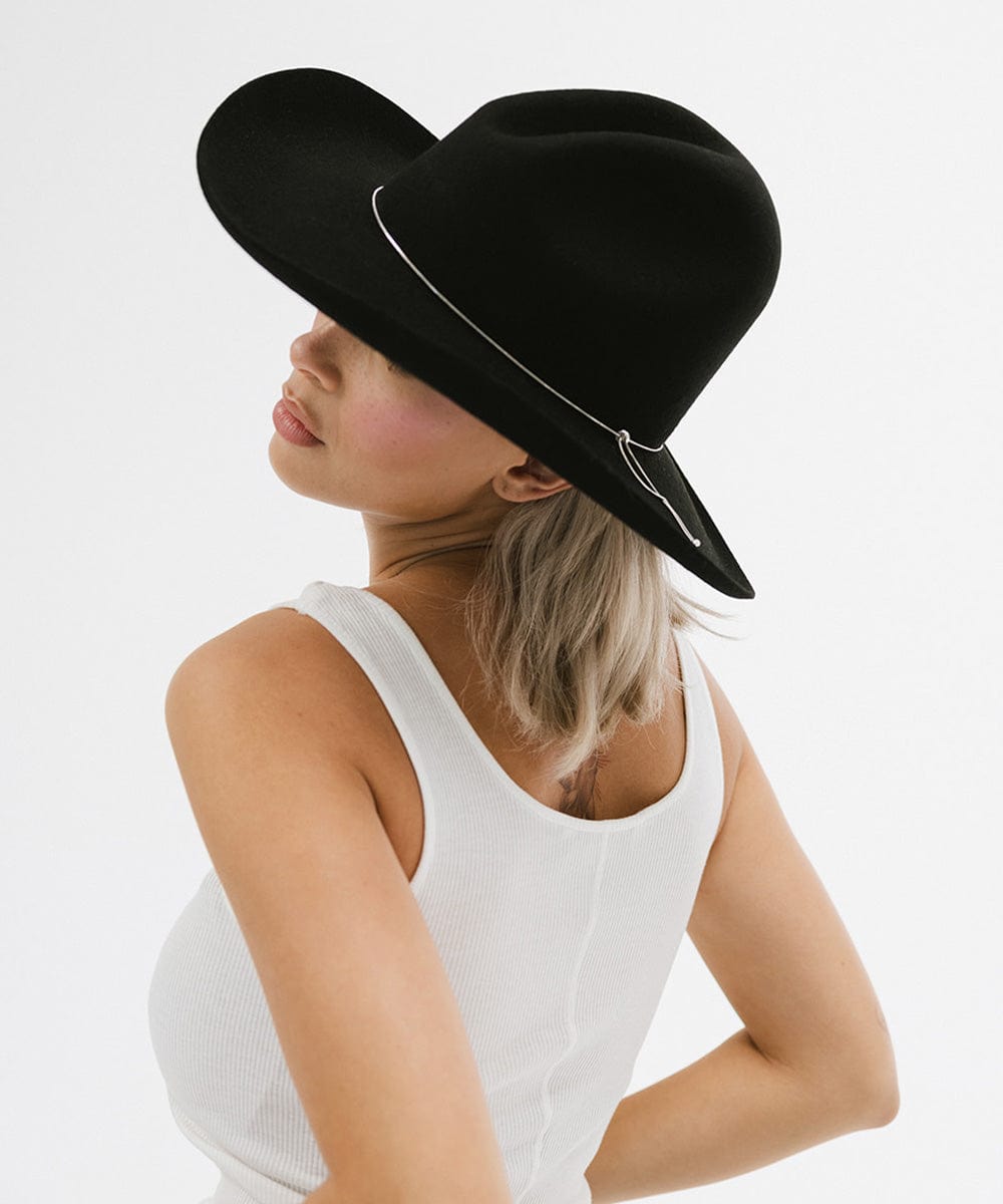 Gigi Pip felt hats for women - Rendon Gus Crown - 100% bolivian wool classic western shape with a Gus crown + a curved roll brim featuring a gold plated Gigi Pip pin on the back of the crown [black]