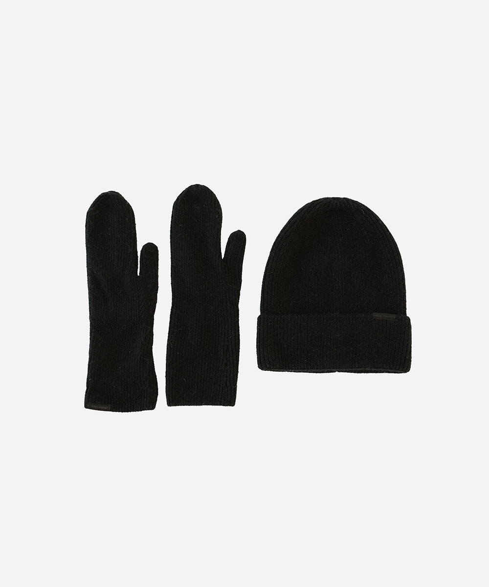 Gigi Pip winter accessories for women - Nina Knit Beanie + Mitten Set - a beanie + mitten luxury matching set featuring a Gigi Pip branded label [black]