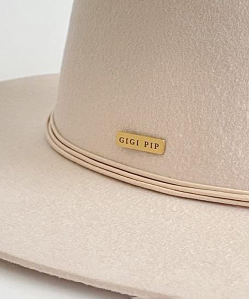 Pins Gigi Pip Hat Pin Gold