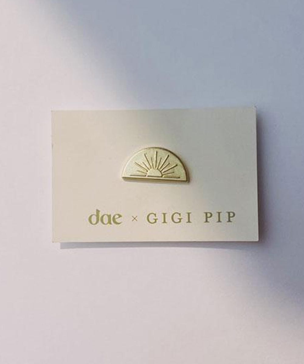 Pins Sunset Magnetic Pin Gold