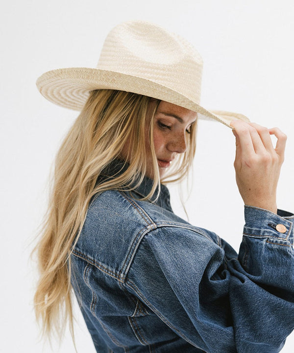 Gigi Pip straw hats for women - Linny Gus Crown -  lightweight Mexican palmilla straw Western hat with a classic Gus crown + wide curve rolled brim, featuring a gold plated metal Gigi Pip pin on the back of the crown [natural]